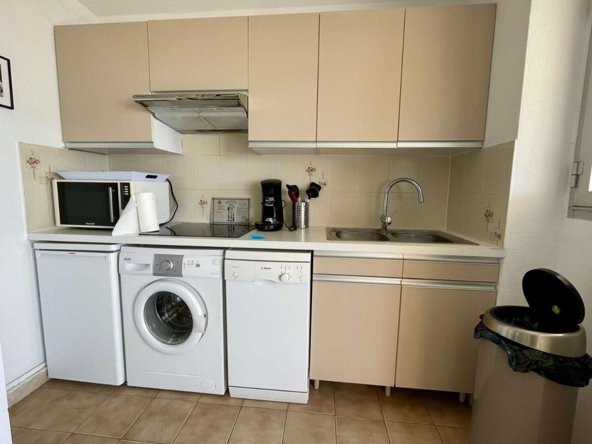 Superbe Apt 2P Front De Mer Pour 4 Pers Avec Terrasse - Cavalaire-Sur-Mer - Fr-1-226B-162 Esterno foto